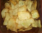 Foto langkah ke 2 dari resep Kripik bawang.