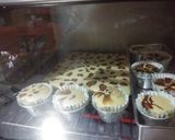 Foto langkah ke 5 dari resep Leopard Roll Cake with Nutella filling.