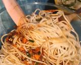 A picture of step 5 of Spicy Tangy Linguine Pasta.