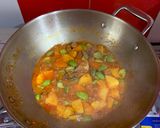 Foto langkah ke 2 dari resep Tumis kentang pete pedas vegetarian.