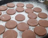 Foto del paso 4 de la receta: Alfajores caseros tipo Habana