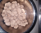 A picture of step 1 of Soya chilli.