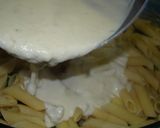 Zöldséges, sajtos, sonkás penne recept fázis 4 fotója