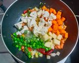 A picture of step 2 of Vegetable Sagu.