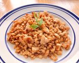 Hình bước làm 1 của món Nui Ống Xào Phủ Thịt Băm Rang