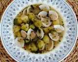 Foto del paso 9 de la receta: Coles de Bruselas con patatas y almejas