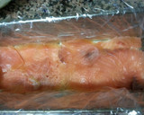 Foto del paso 5 de la receta: Pastel frío de pan de molde, salmón y surimi