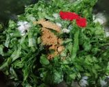 A picture of step 4 of Poha and Palak Rolls.