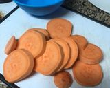 Foto langkah ke 1 dari resep Ubi goreng wijen.