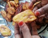 A picture of step 6 of Fried plantain with egg.