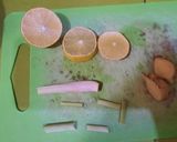 Foto langkah ke 1 dari resep Teh Lemon Jahe Sereh Madu.