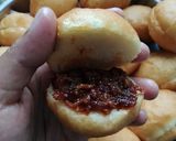 Gambar langkah 11 resipi Burger Malaysia (Pau Sambal).
