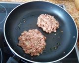 Foto del paso 3 de la receta: Hamburguesa coranada con huevo