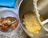 Une image de l'étape 1 de 🫘Bradj aux Dattes Recette 🇩🇿Algérienne لبراج 🥣🥣🥄.