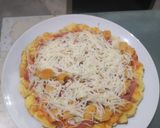 Foto langkah ke 5 dari resep Pizza Roti Tawar (teflon).