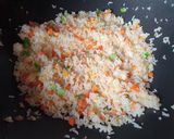 Foto langkah ke 4 dari resep Nasi Goreng Wortel.