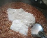 A picture of step 5 of Malai vali mithi seviya.