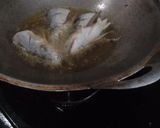 Foto langkah ke 1 dari resep 35) Ikan Laut Bumbu Lodeh.
