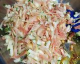 A picture of step 4 of Raw papaya sambharo.