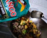 Foto langkah ke 5 dari resep Tumis Kentang Ati Ampela Pete.