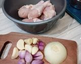 Foto langkah ke 2 dari resep Ayam Kecap Bumbu Iris.