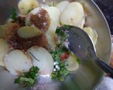 A picture of step 4 of Kachalu (Spicy and Tangy Potatoes).