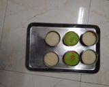 A picture of step 6 of Tri colour gujarati dhokla.