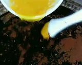عکس مرحله 4 از دستور چیز کیک کاکائویی یخچالی