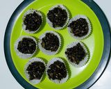 Foto langkah ke 3 dari resep Chocolate Mixed Nuts.