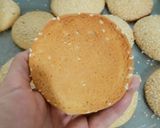 عکس مرحله 1 از دستور کلوچه کنجدی