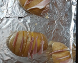 Foto del paso 2 de la receta: Patatas asadas con queso