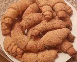 Mogyorós kifli recept fázis 1 fotója