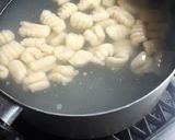 Foto del paso 3 de la receta: Ñoquis de papa caseros 🥣🍷