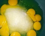 A picture of step 1 of Simple spong cake(4 pounds).