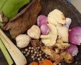 Foto langkah ke 1 dari resep Soto Sokaraja Resepku.