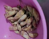Foto langkah ke 1 dari resep Tumis cumi asin campur petai..