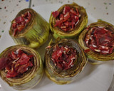 Foto del paso 9 de la receta: Alcachofas rellenas de jamón con salteado de frutas, verduras y frutos secos
