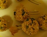 A picture of step 3 of Murmura balls.
