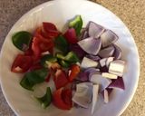 A picture of step 1 of Gobi tikka masala.