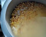 A picture of step 1 of Plain khichdi.