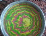 A picture of step 6 of Tricolur marble cake.