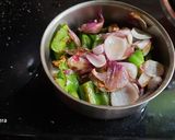 A picture of step 7 of Kadhai Paneer.