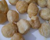 A picture of step 4 of Dahi Vada.