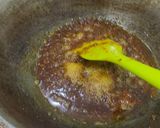 Foto langkah ke 9 dari resep Ayam Goreng Sambal Hitam Madura.