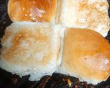 A picture of step 4 of Tawa butter Masala Pav.