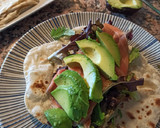 Foto del paso 3 de la receta: Wraps de salmón ahumado y Aguacate