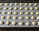 A picture of step 6 of Mini Egg Biscuit.