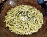 A picture of step 2 of Bengali style Jhur Jhure Aloo Bhaja / Crispy Fried Potato.