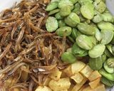 Foto langkah ke 1 dari resep Sambal KENPELIS (kentang,petai,bilis).