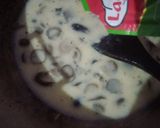 Foto langkah ke 7 dari resep Ebi Furai with Mushroom Sauce.